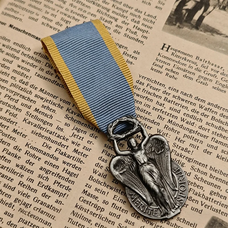 Médaille de mérité sportif française pour officier de cavalerie, insigne d'honneur national, broche