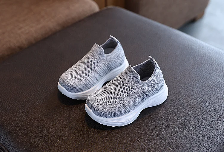 Kinder-Laufschuhe für Jungen und Mädchen, Lässige Atmungsaktive Rutschfeste Mesh-Walkingschuhe mit Weicher Sohle für Kleinkinder – Detail 12
