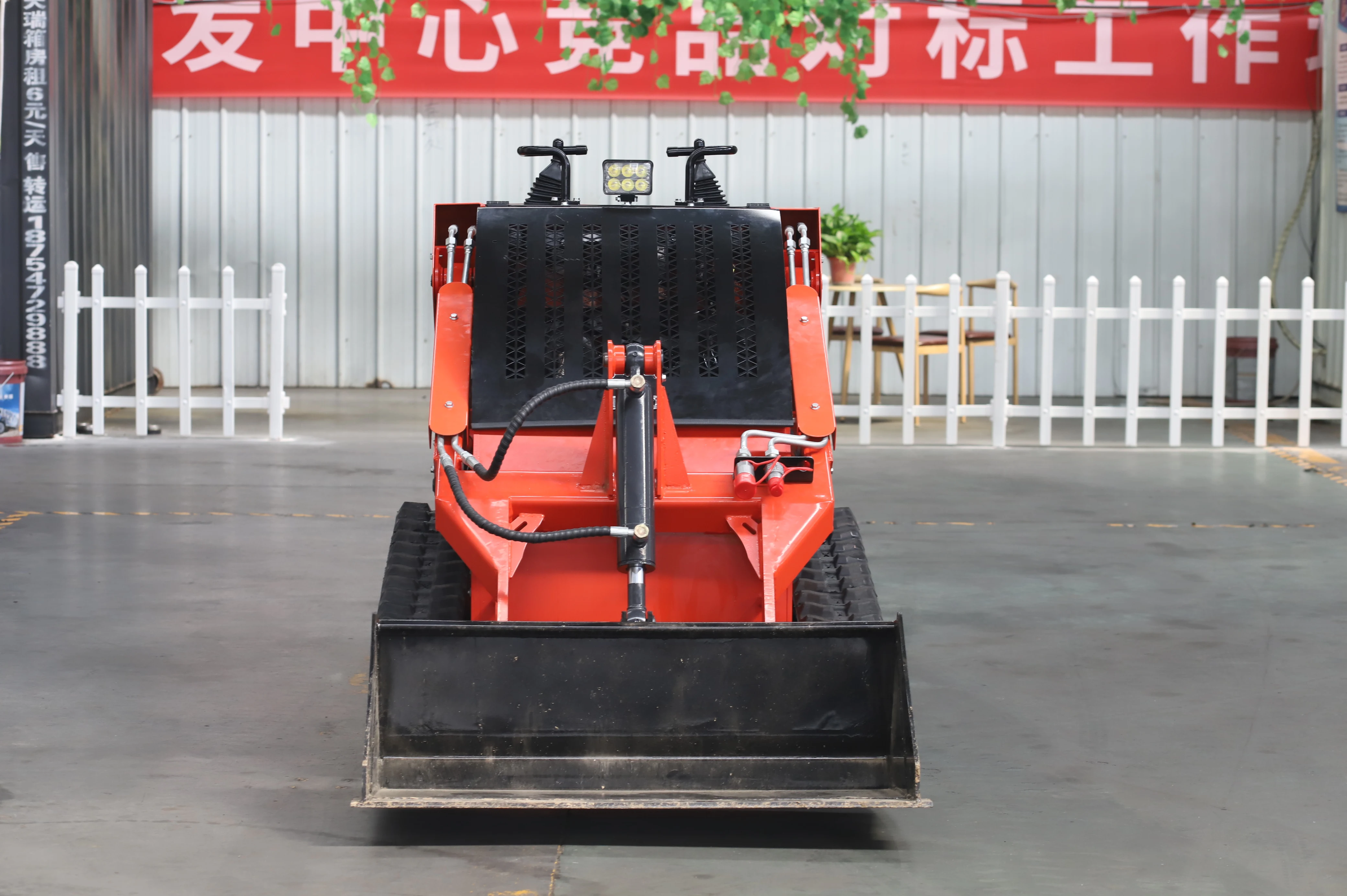 Wheel Skid Steer Loader Free Shipping Customized 800KG mini loader skid steer track loader for sale CE EPA     Fast delivery
