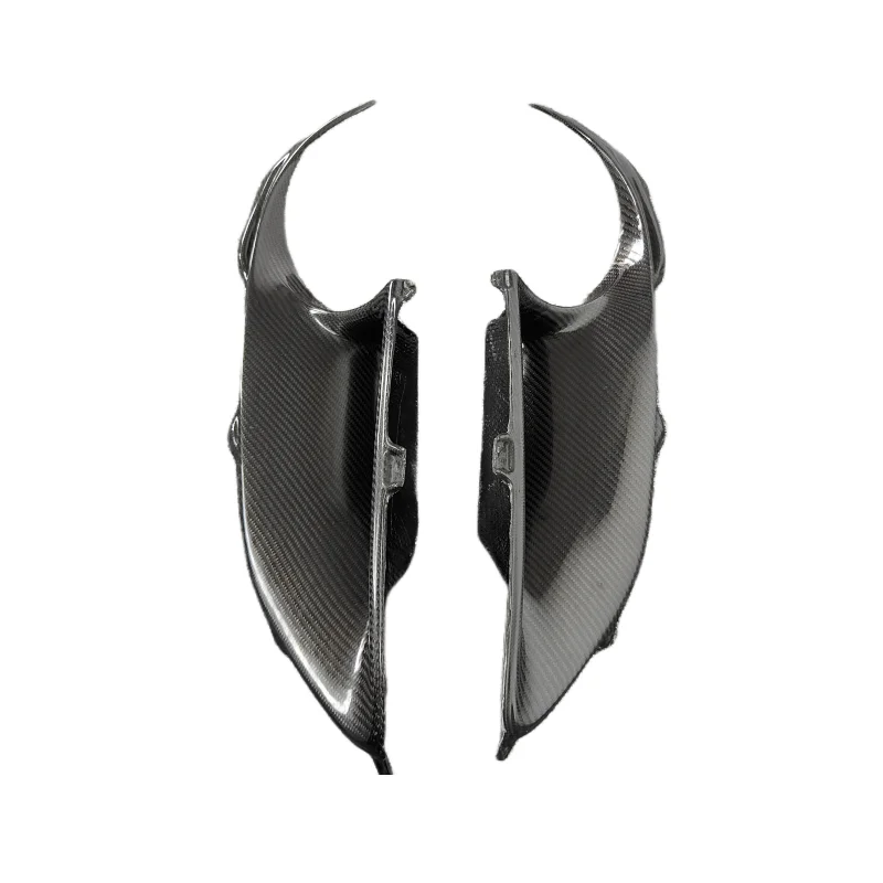 

Used for Ferrari 488 GTB Spider Upgrade with N-style Carbon Fiber Cover Rear Tail Light Lampshade Body Kit