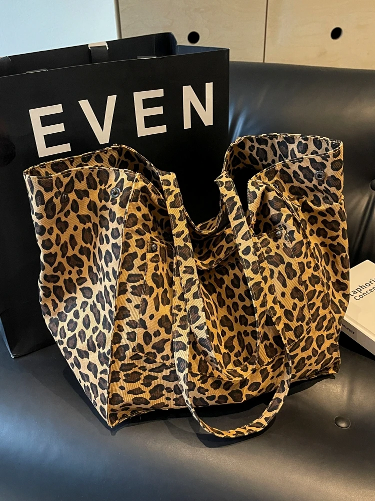 

Korean Sle Large Capaci Velvet Leopard Print op Bag Casual Versatile Canvas Tote Bag Retro Print Trendy Single ou...