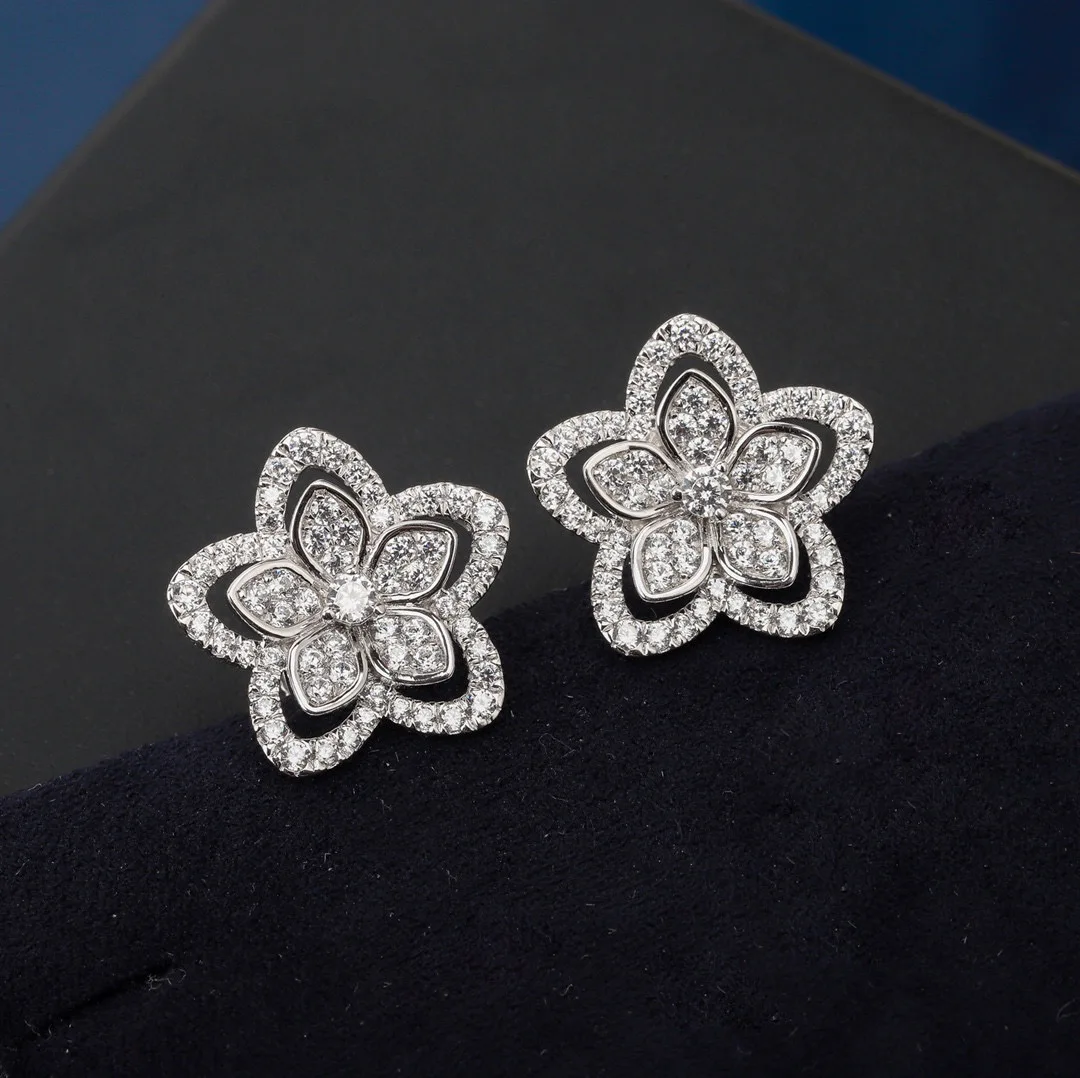 

2022 Hot Brand Pure 925 Sterling Silver Jewelry Lady Flower Diamond Cherry Stud Earrings Sakura Round Back Lock Luxury Quality
