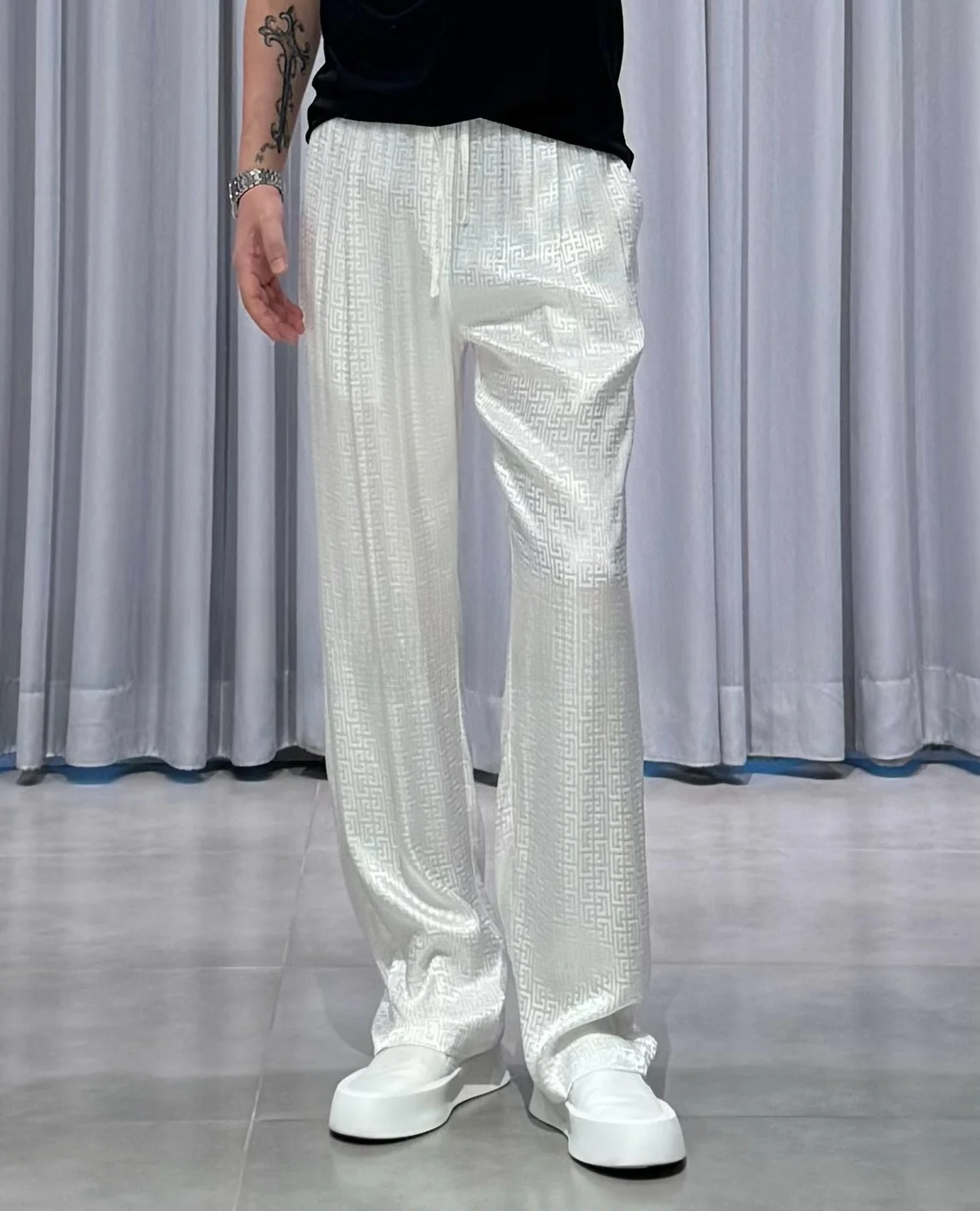 

Летние мужские повседневные брюки из высококачественного ацетатного шелка, прямого кроя, легкие, тонкие, модные, городские, из полиэстера