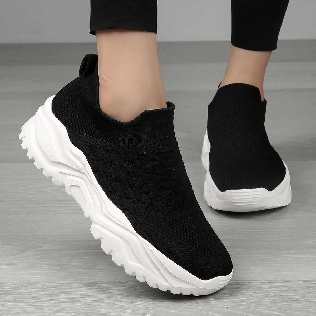 Women Casual Sport Shoes Light Sneakers Women\'s White Outdoor Breathable Mesh Black Running Shoes Athletic Jogging Tennis Shoes