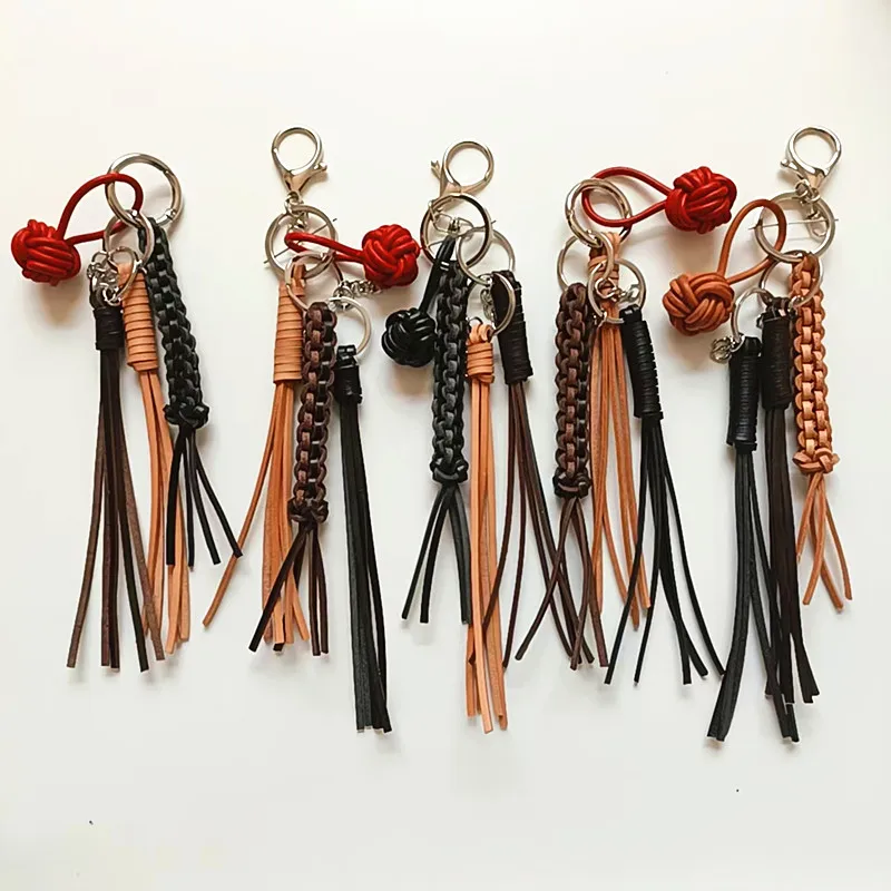 Handwoven Leather Rope Keychain Carabiner Couple Style Men's Personality Bag Pendant Versatile Decorative Tassel Hanging Orna...