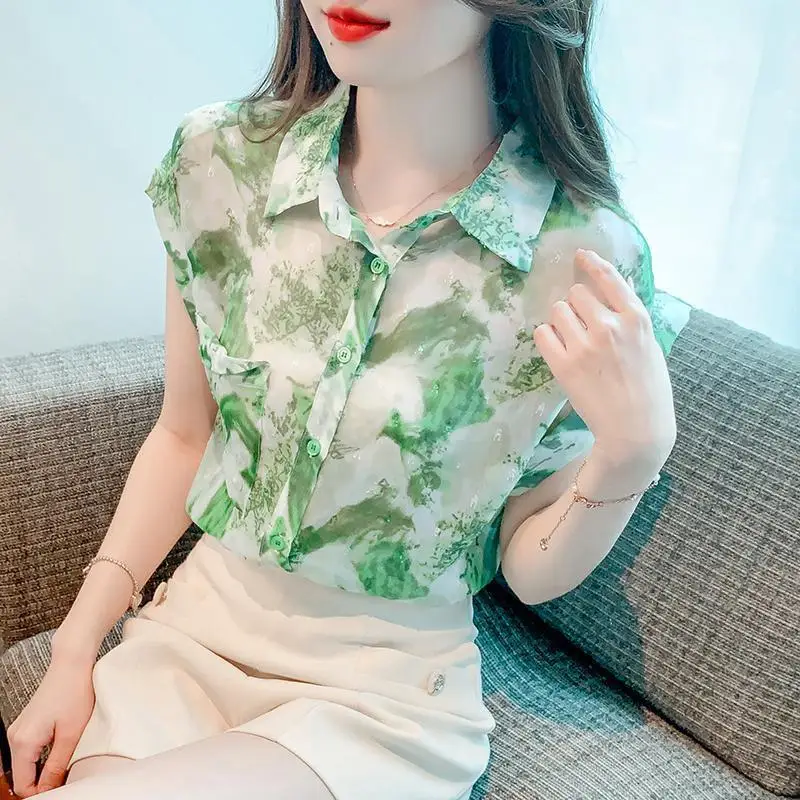 Summer New Green Floral Fashion Temperament Polo-Neck Short Sleeved Shirt Loose Casual Elegant Versatile Popular Women\'s Top