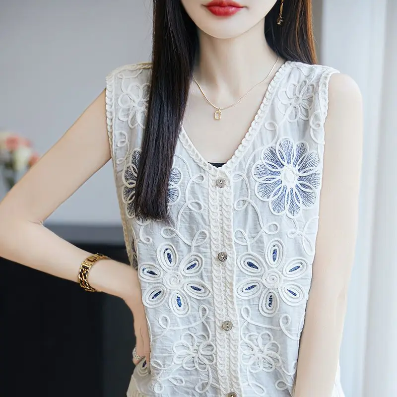 Spring Autumn Summer Ethnic Style Heavy Industry Embroidery Hook Flower Plate Flower Craft Clear Cotton Linen Vest Horse Clip