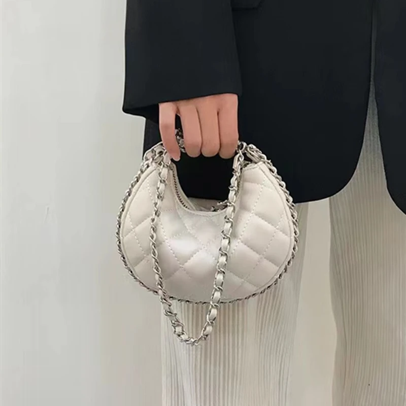 

Leather Handbag 2025 New Sle Moon ape Diamond Lattice Chain oulder Crossbody Bag Women's Faion Handbag