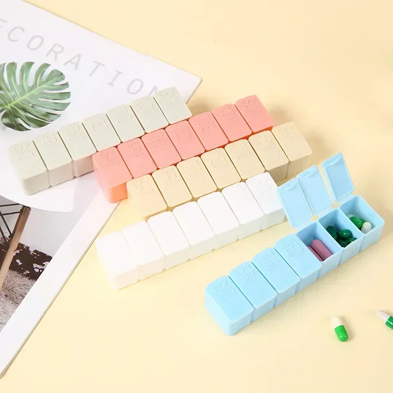 

Mini Small Medicine Box, Portable for Travel, Portable Plastic Pill Box, 7-day Split Pack Medicine Box