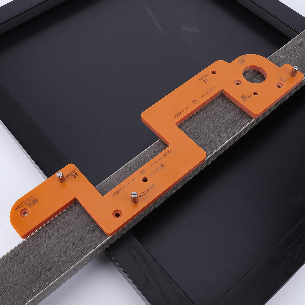 Bogen-Nut-Hilfswerkzeug, grifffreie Schlitzform, Holzbearbeitung, runde Eckenradius-Schablone für den Kleiderschrankgriff