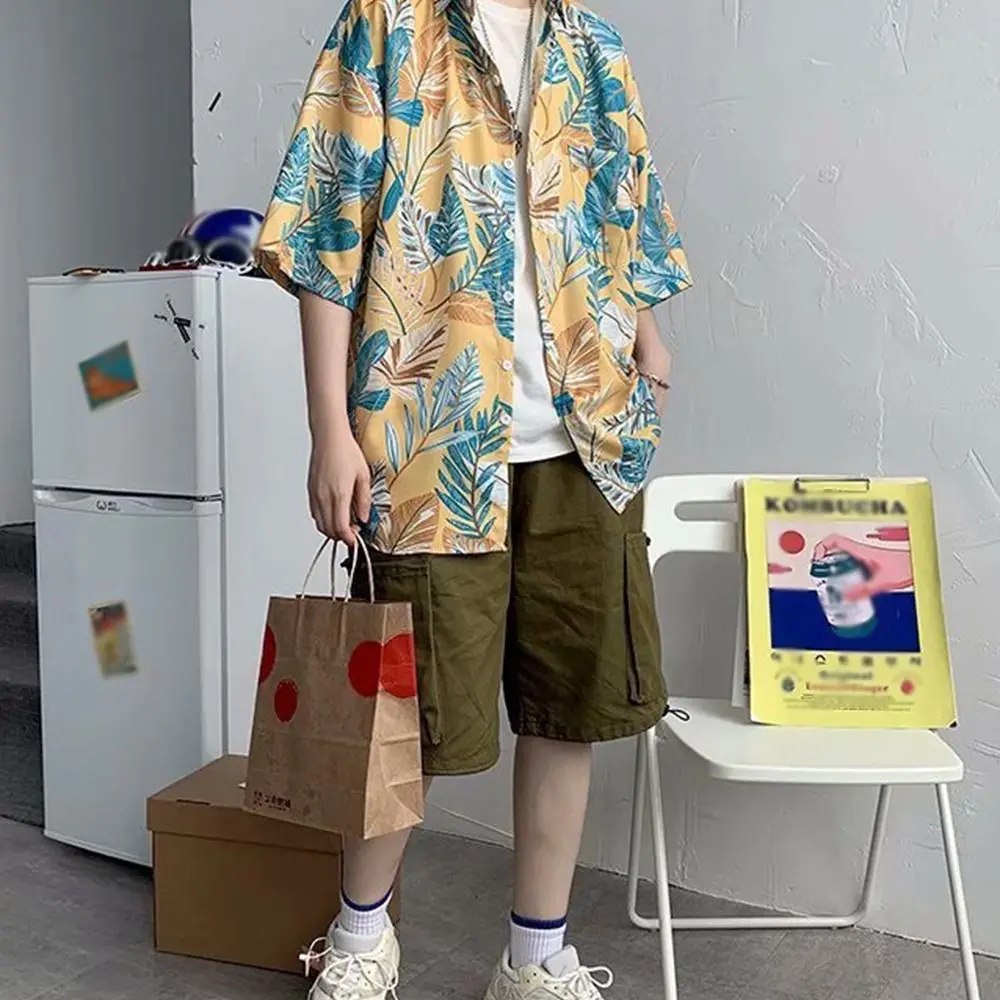 Retro Hawaiian Style T-Shirt Short Sleeve Floral Print Unisex Floral Blouse Oversized V-neck Couple Clothing T-Shirt Seaside