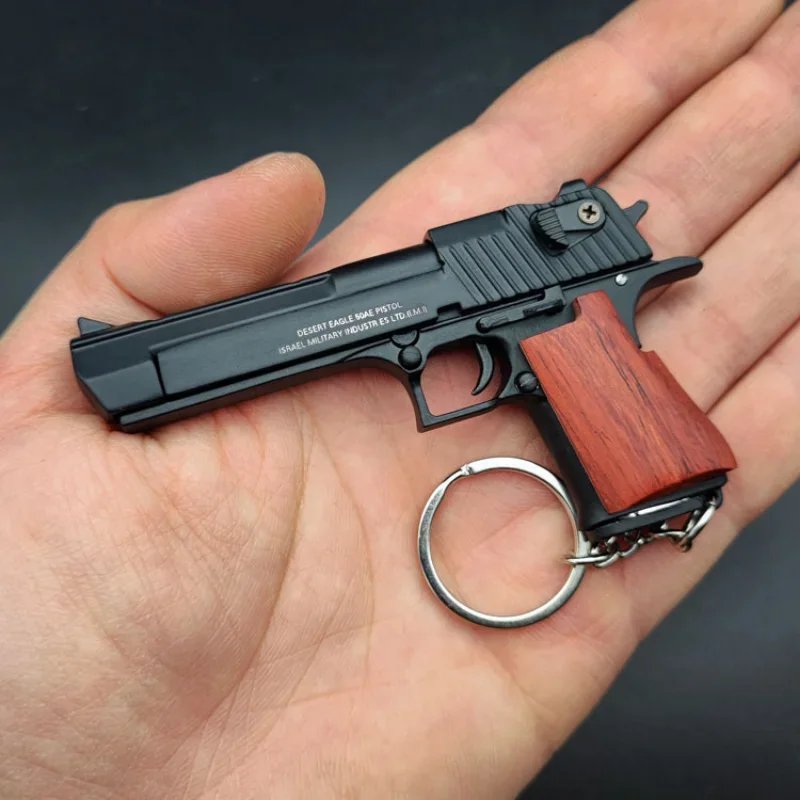 1:3 Solid Wood Handle Black Body Desert Eagle Metal Miniature Toy Keychain Pendant Can Not Shooting Boy Birthday Gifts