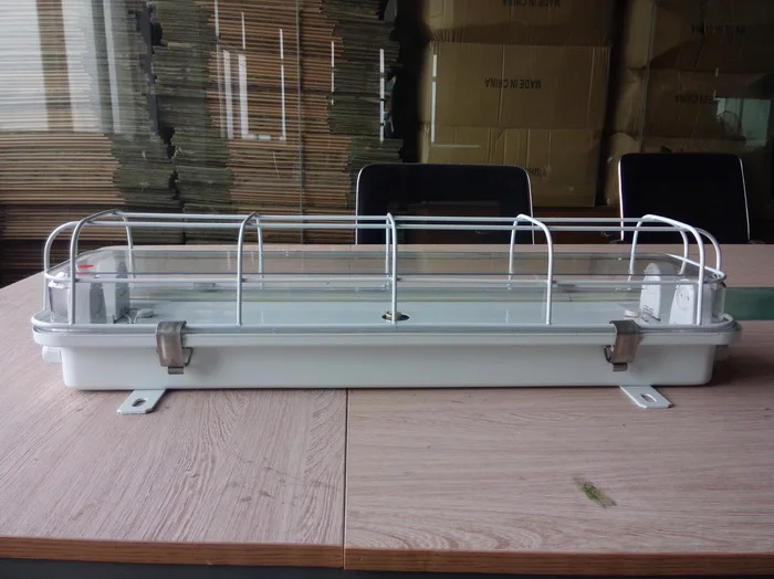 Wodoodporna stalowa lampa fluorescencyjna do zastosowań morskich IP56 JCY22-2 ZYC22