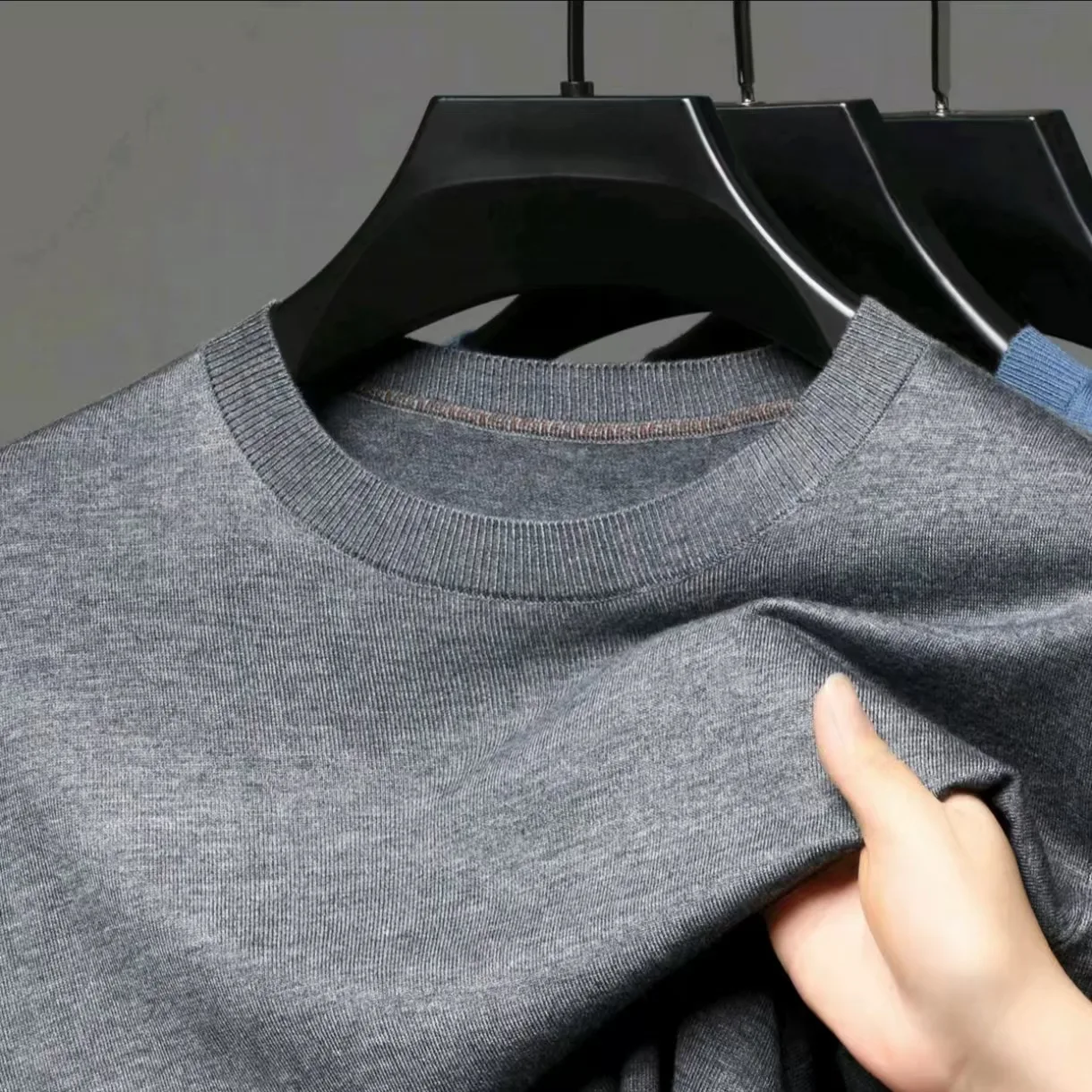 سترة صوف نقية الرجال الجولة شبه الياقة المدورة الخريف والشتاء جديد الرجال رداء علوي من الصوف محبوك سترة ملابس للرجال