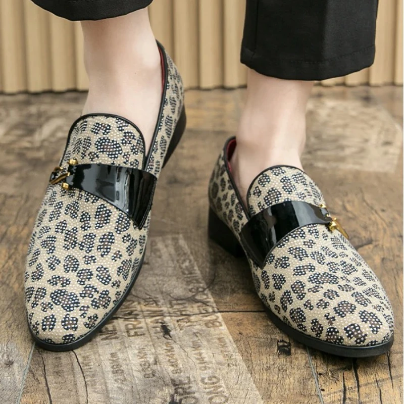 

Мужские деловые туфли с острым носком и рисунком питона, модный и индивидуальный дизайн, модная повседневная обувь на низком каблуке