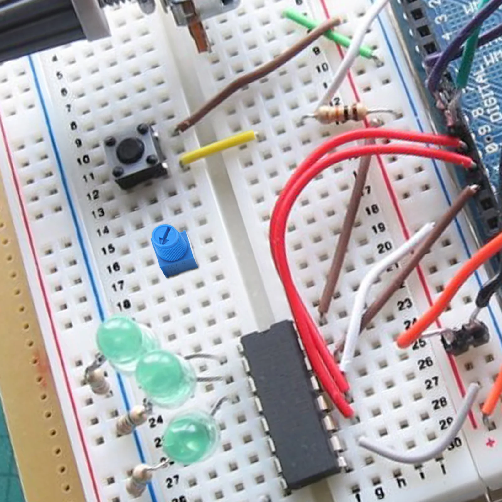 10 peças potenciômetro aparador resistor ajustável de alta precisão de 3 pinos para placa de ensaio perfboard através de resistores de furo