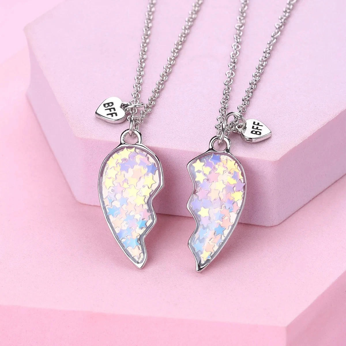 New Sequin Heart Necklaces for Women Girls Magnet Love Star BFF Charm Shinny Clavicle Chain Friendship Party Jewelry Gifts 2024