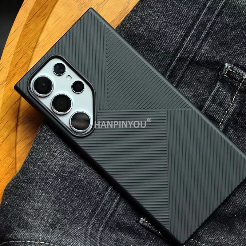 Ultrathin Geometric Stripe Hard Phone Case For Samsung Galaxy S25 S24 Ultra Matte Cover Simple Stylish Anti-Fingerprints Shell