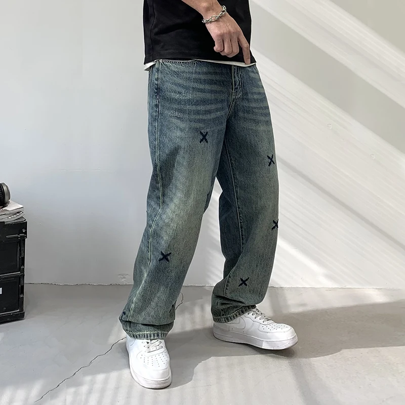 Jeans reto bordado masculino, estilo hip-hop, moda de rua alta, marca azul retrô, calça de lazer solta jovem, combinando tudo, jovem