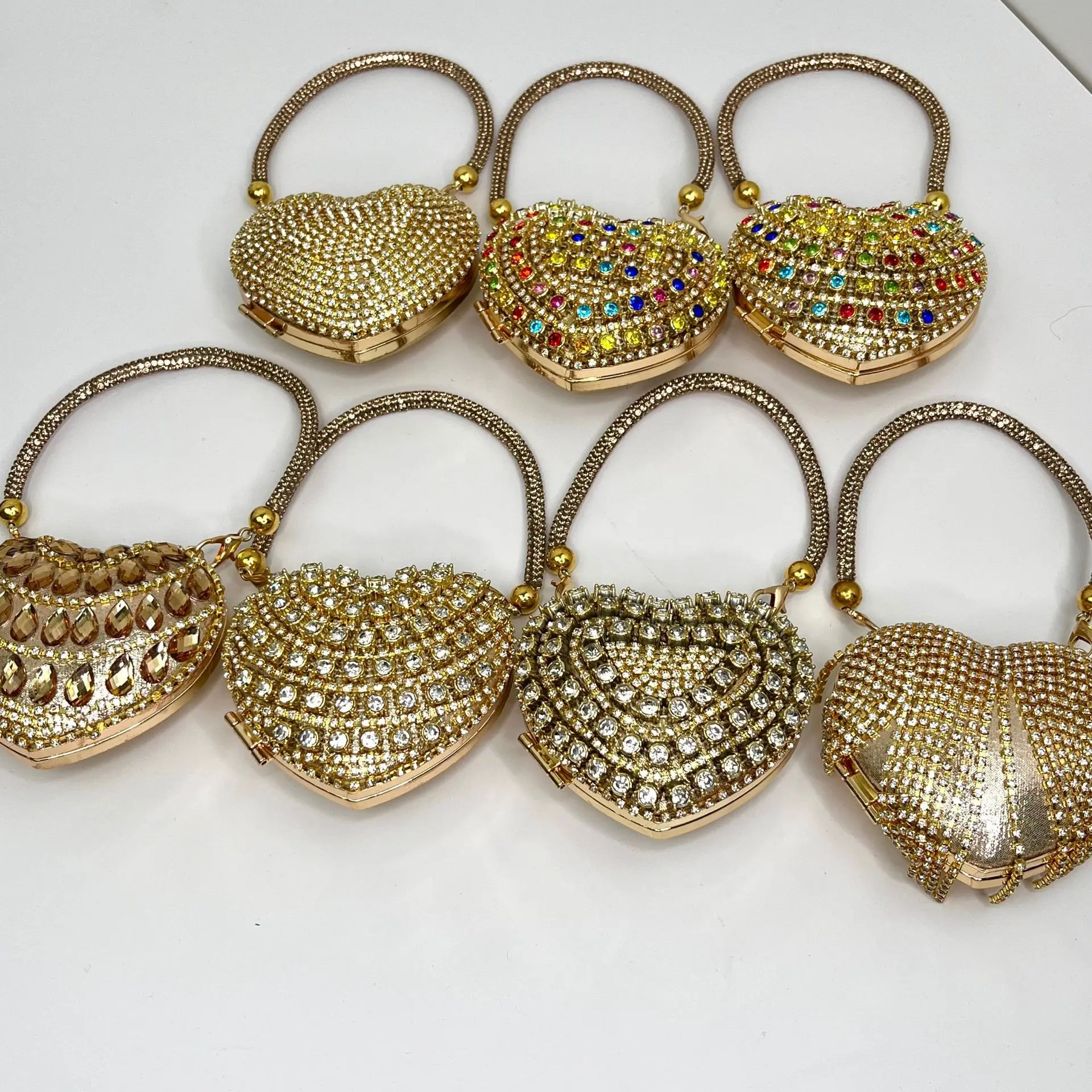 Fashion Mini Heart Shape Crystal Chain Bag Women Crossbody Evening Party Rhinestone Versatile Minimalist Handbag Sparkly Bling view 3