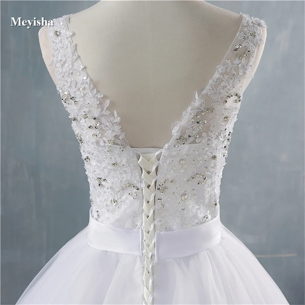 ZJ9172 Customized 2025 New V Neck White Vintage Wedding Dresses for Brides Dress Plus Size Beads Crystal Tulle Floor Length image 4