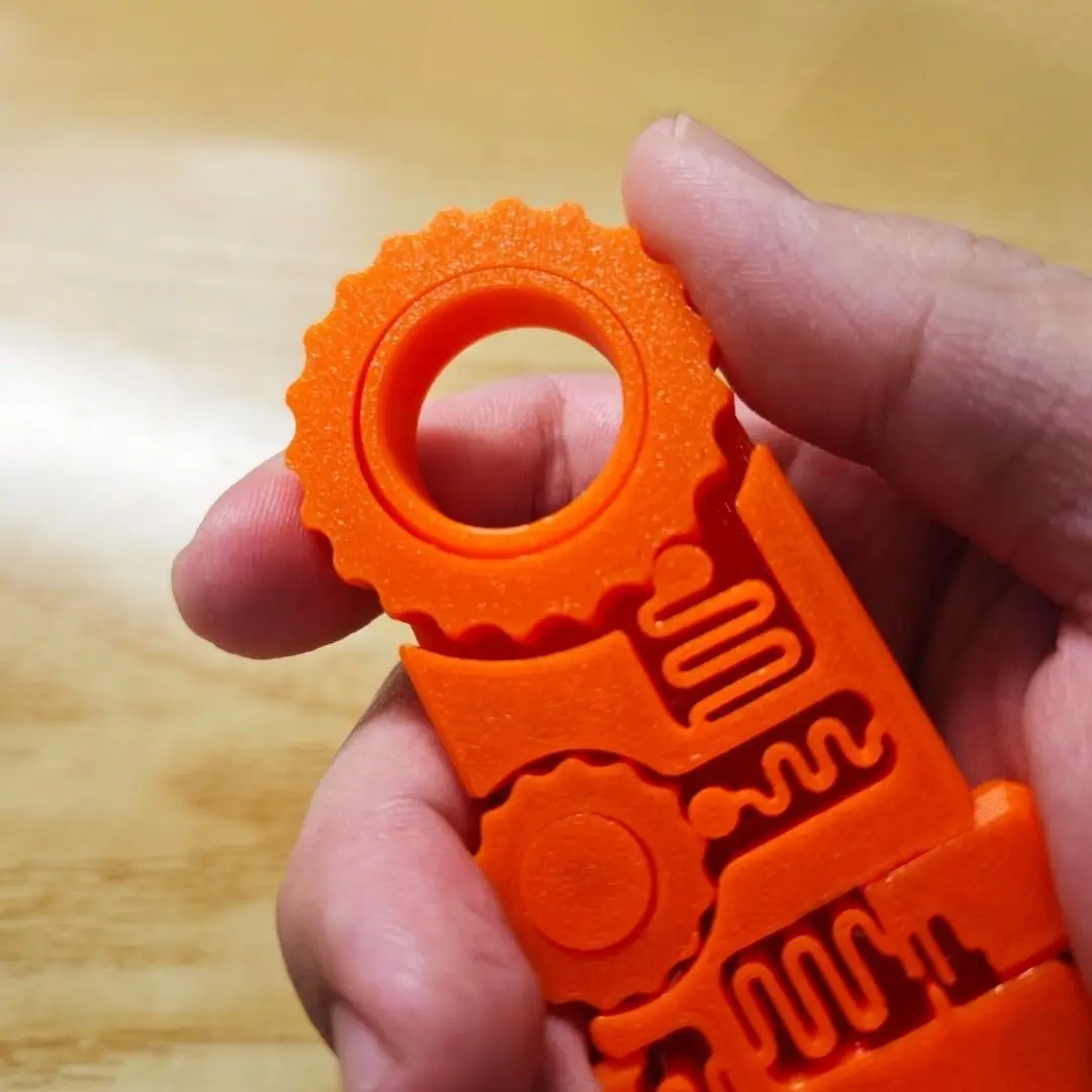 12 IN 1 พลาสติกกลางแจ้งแบบพกพา Edc Finger Gyro Release ของเล่น