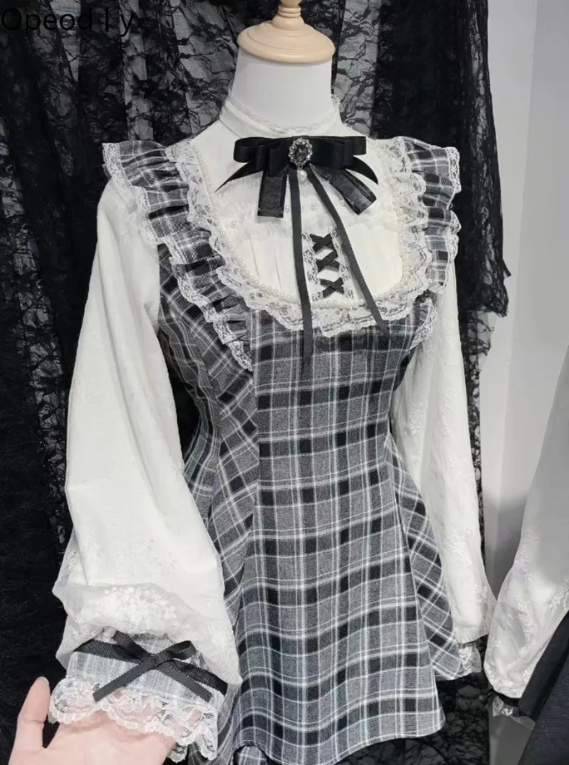 

Original Design Japanese Mass-produced Dress Set Sweet Girl Lace Pearl Bow Long-sleeved Short-sleeved Top Shorts Female Outfits