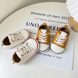 Sapato de sola macia casual para bebês, sapatilhas brancas, moda infantil, infant first walkers, primavera, meninos, meninas