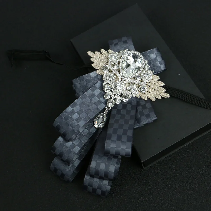 Papillon solido di lusso Papillon casual per uomo Donna Colletto uniforme Farfalla Bowknot Adulto Nero Navy Papillon Cravatte Ragazze Papillon