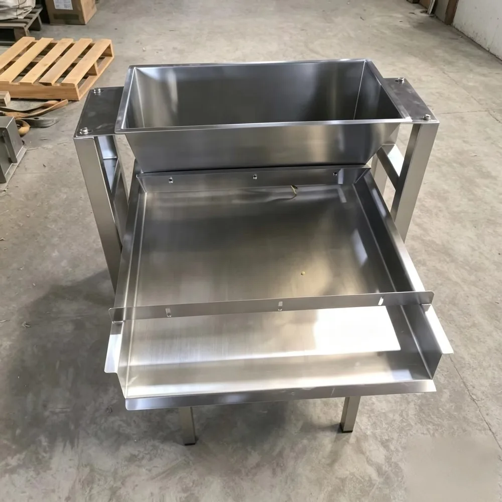 Electromagnetic Vibrating Feeder Stainless Steel Storage Hopper 60 KW Power Necked Discharge Trough Support Bracket 1