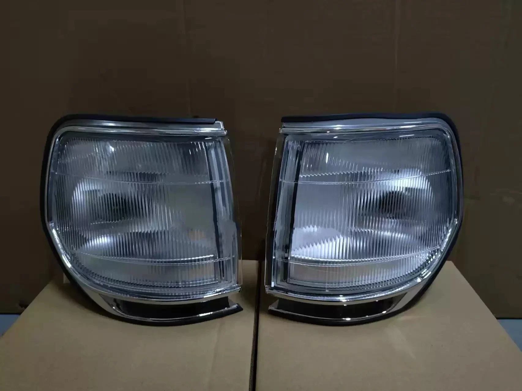 For Toyota Land Cruiser 4500 LC80 FZJ80 Front Corner Light Turn Signal Lamp car accessories accesorios para auto