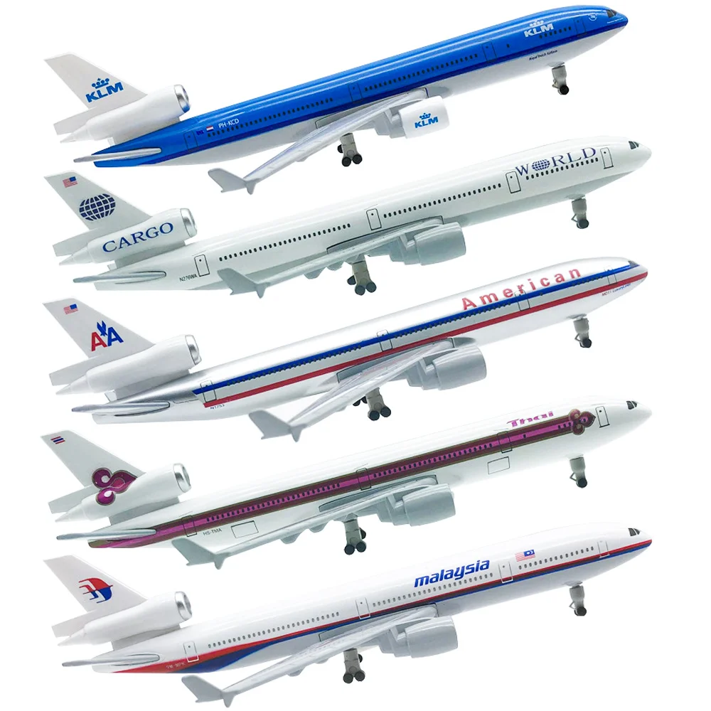 

Metal Aircraft Model 20cm 1:400 Mcdonnell Douglas Md-11 Metal Replica Alloy Material With Landing Gear Collectible Toys Gift