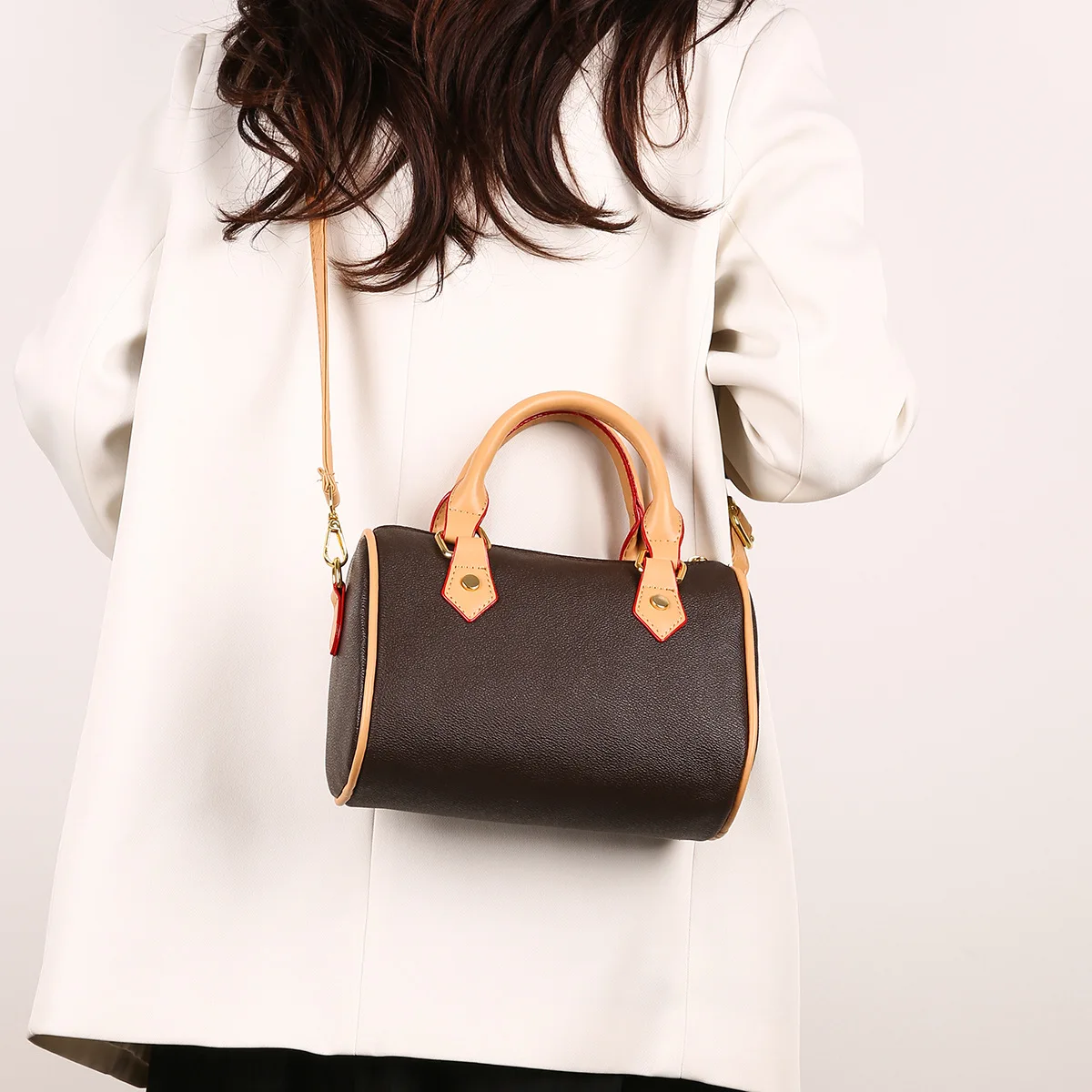 

Fall Trendy Pillow Shoulder Bag - Women's Structured Crossbody Purse, Soft Quilted Tote with Handle, Minimalist Style Bag