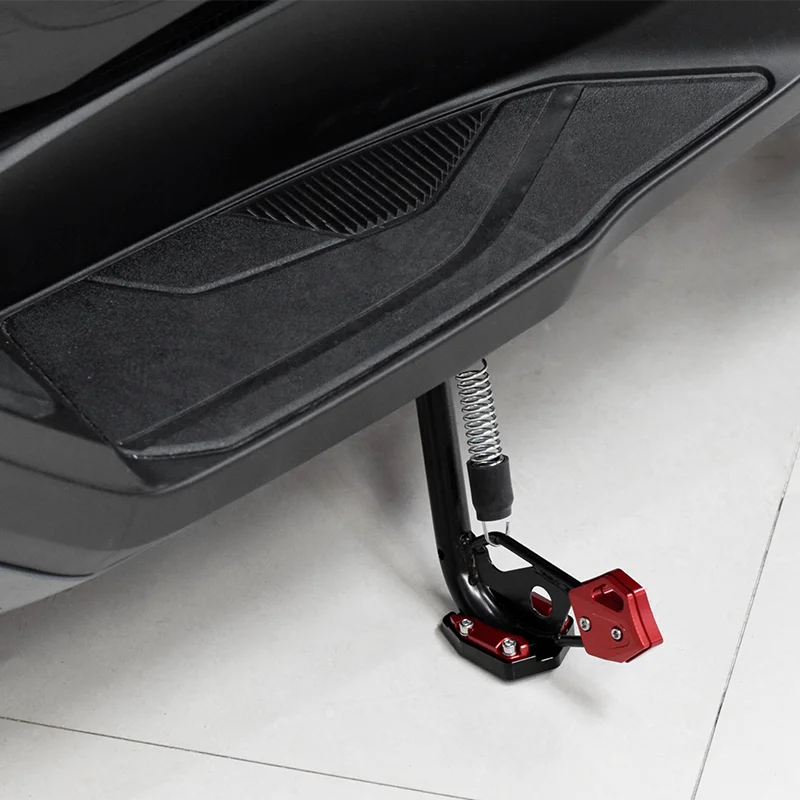 CHEKISは、YAMAHA NMAX125/155/160 - Tech Accessories Stand のレビューと価格