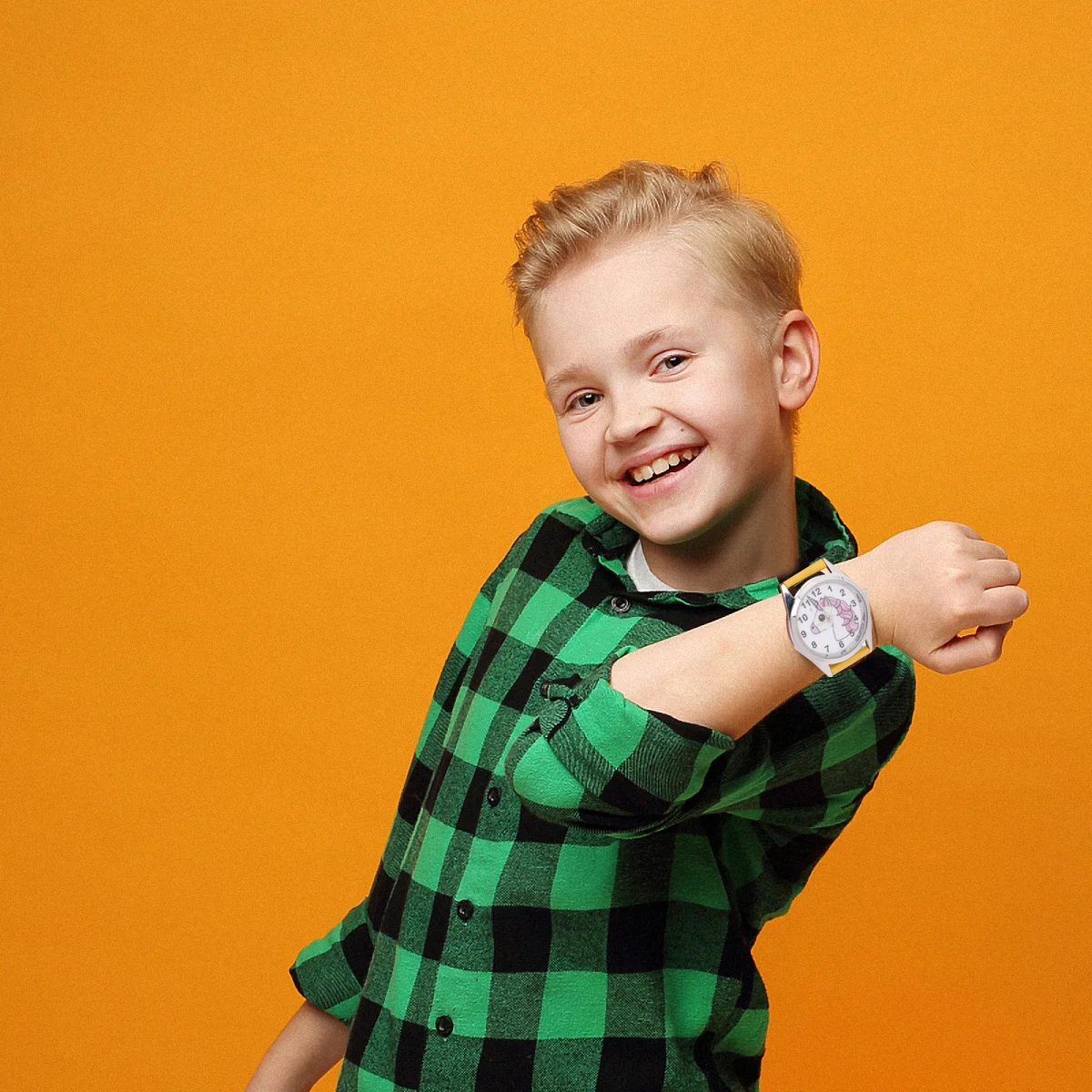 ساعة يد بنمط وحيد القرن باللون الأصفر ومتينة ومريحة ودقيقة لحفظ الوقت وحزام قابل للتعديل رائع #1