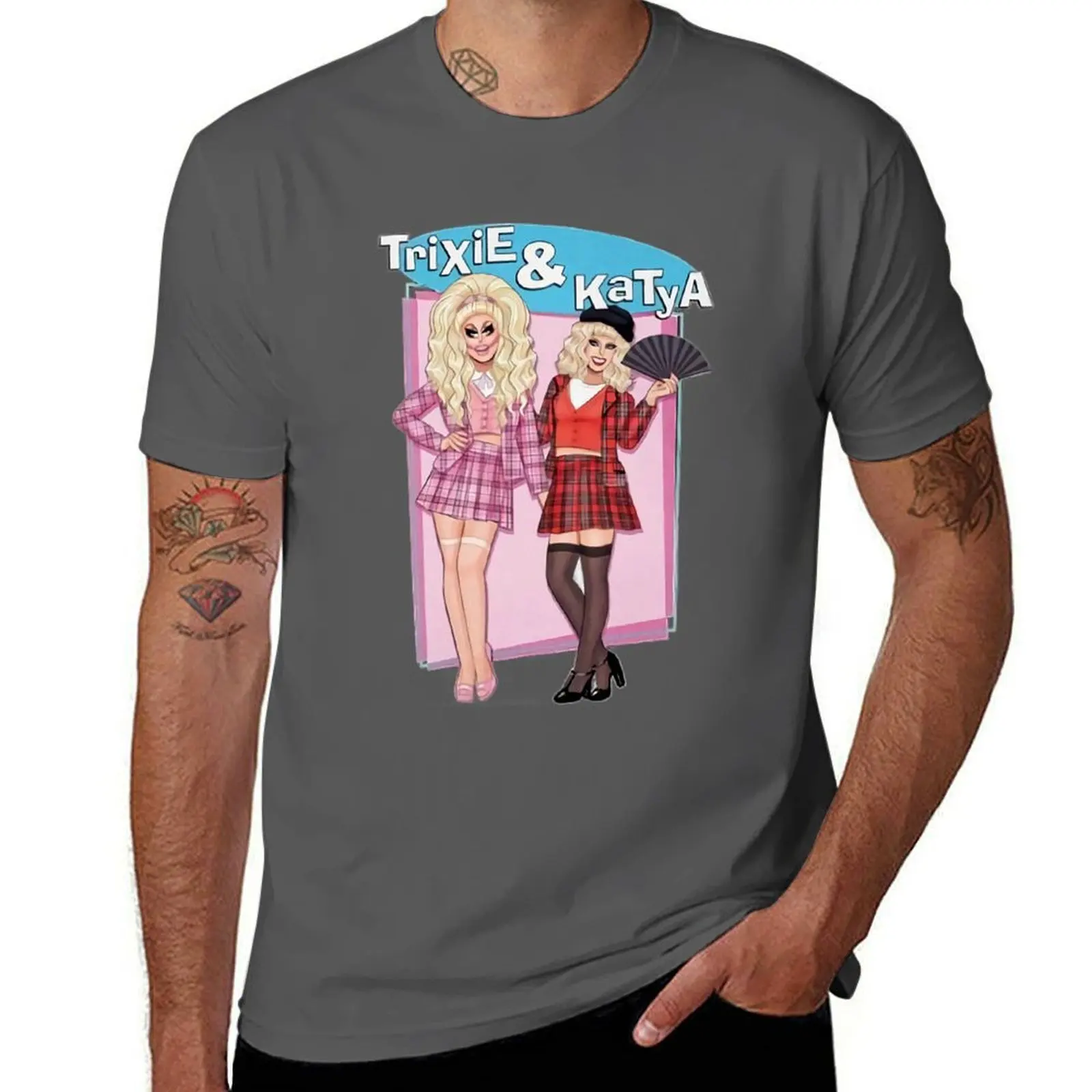 

Famous Duo Drag Queen T-Shirt man t shirt summer cotton t shirts high quality T-Shirt