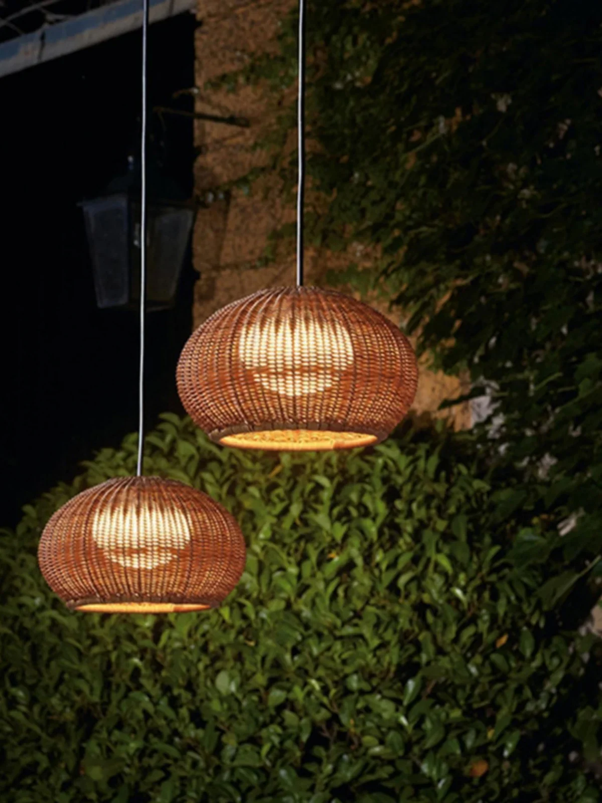 Outdoor waterproof rattan chandelier grass rattan chandelier rattan art lamp homestay lamp pure hand-woven outdoor chandelier