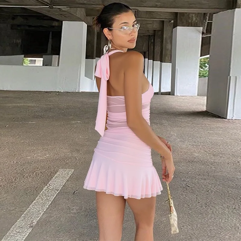 Nueva ropa de mujer de estilo europeo y americano, vestido Sexy de malla con empalme en V profundo, vestido corto con cuello Halter a la cadera, venta al por mayor