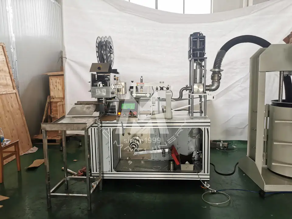 Automatische 600 ml weiche MS Polyurethan-Klebemaschine für Wurstdichtmittel aus Silikon