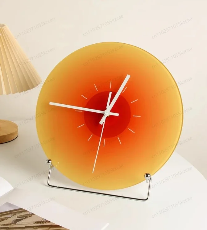 

Часы ins ветровая стена гостиная стекло простые маятниковые настольные часы