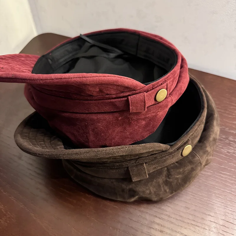 قبعة النحل على الطراز البريطاني للفتيات قبعة النمل ذات نجمة من جلد الغزال الراقية