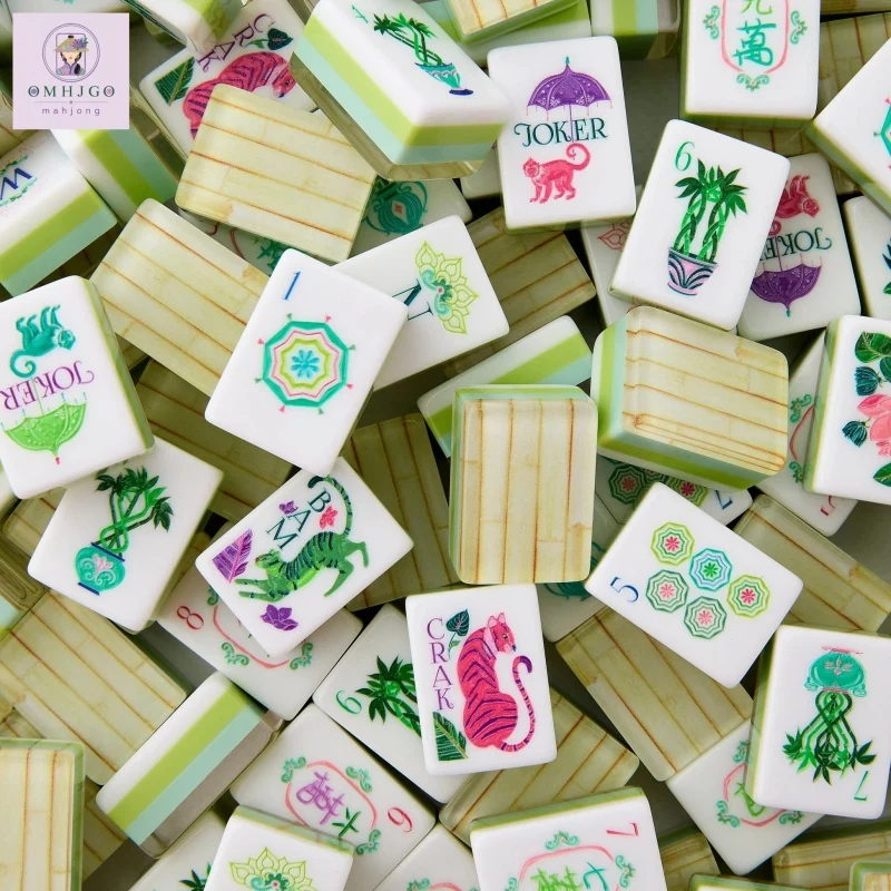 4-Layer Acrylic American Mahjong Set with Bamboo Tiles, Luxury Mah Jongg for Family Party Entertainment, Surprise Festival Gifts