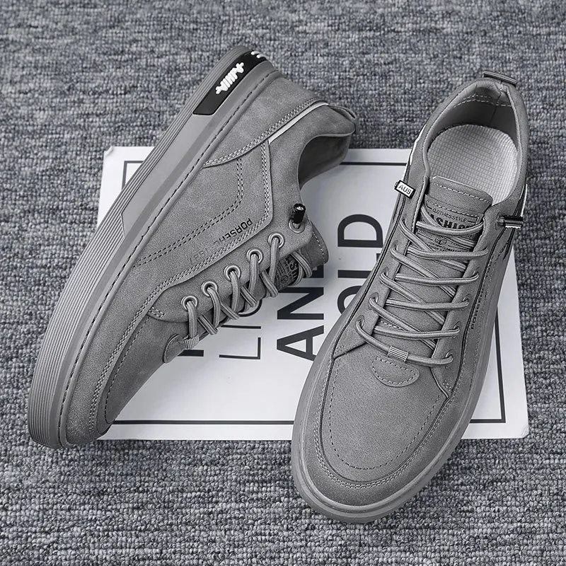 Fashion Men Casual Board Shoes Lightweight Breathable Slip-on Design Wear-resistant Construction Site Working Trend Sport Shoes