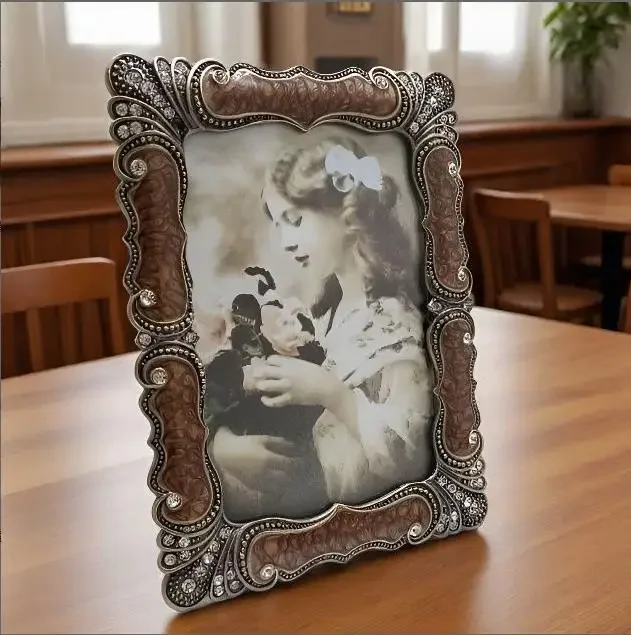Europe style 6/7 inches bronze red Metal photo Frames Picture Photocard Holder Photo Frame  for home decoration