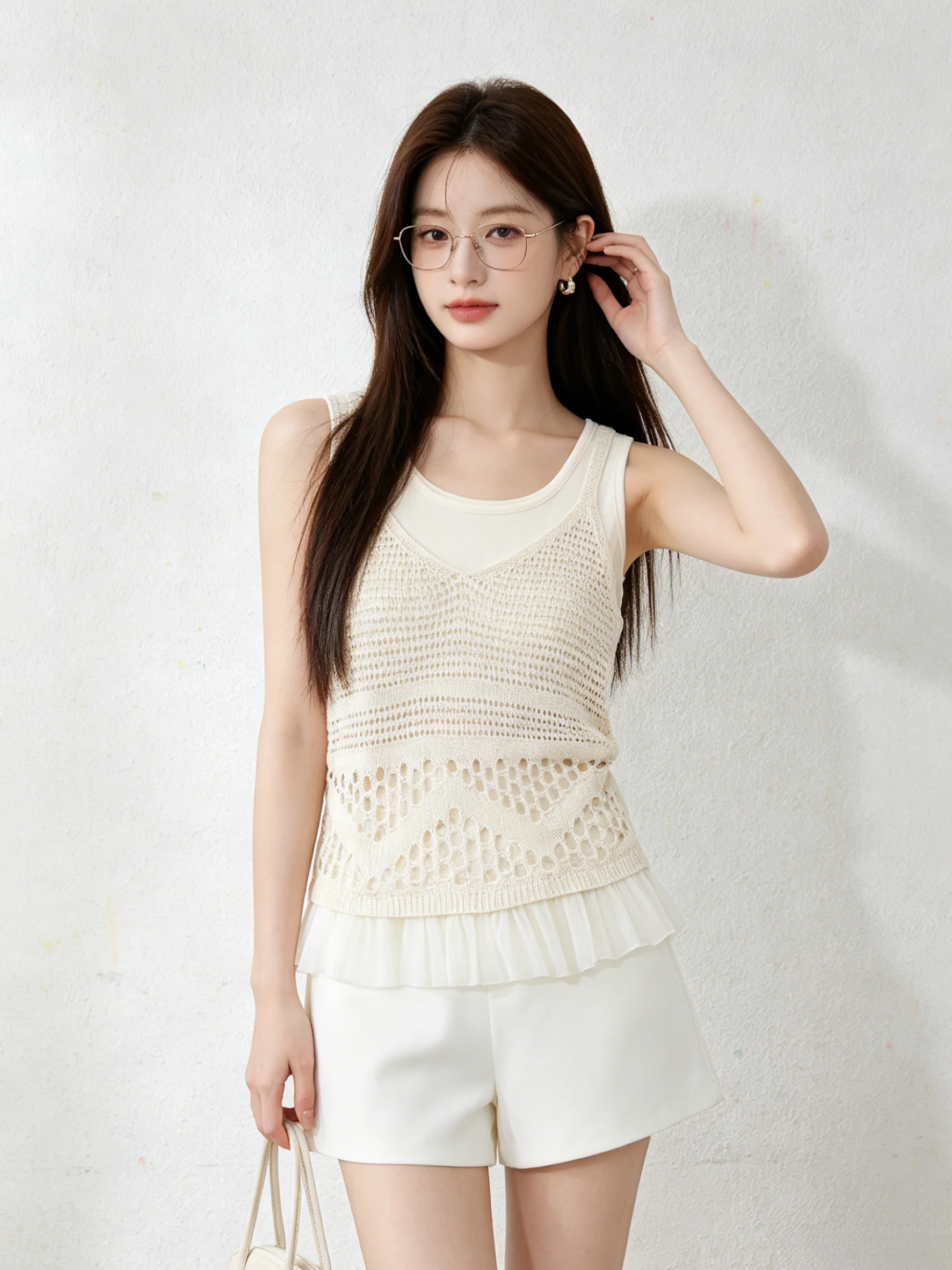 

Fashionable Knitted Hollow out Vest Top Sweet And Spicy Style Summer New Arrival Set with Strap Inner Wear Breathable Short S...
