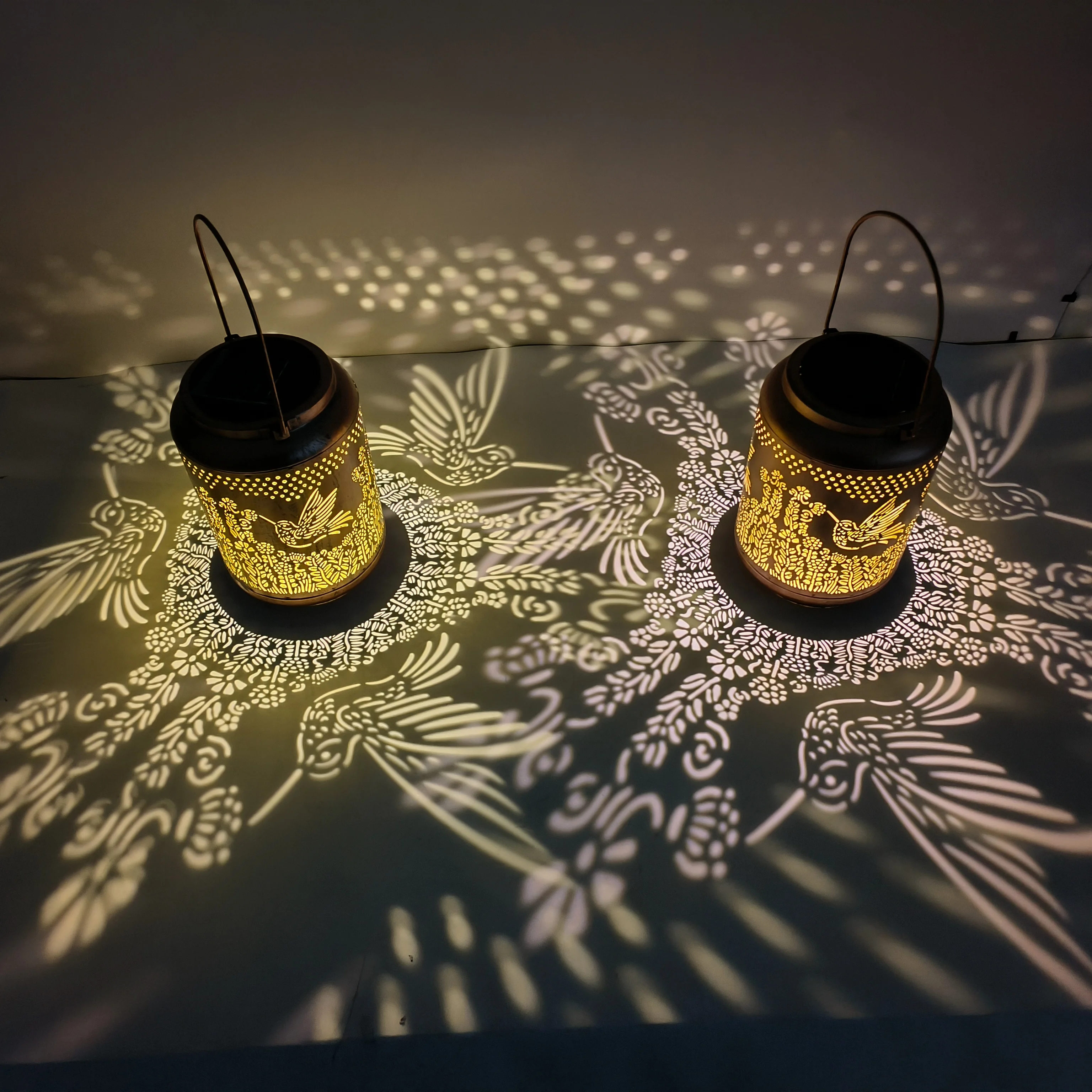 Vintage Finish Metal Solar Lights, Outdoor Yard & Garden Night Landscape Decor