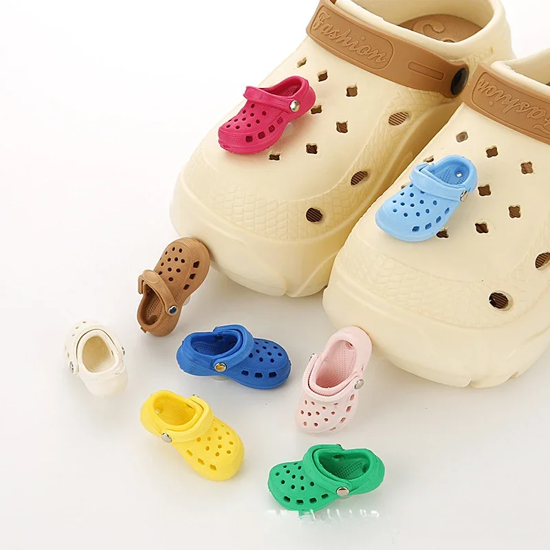 3D New Mini Shoes Shape PVC Shoe Charms Women Beach Bag Sandals Buckle Kids Shoe Pins DIY Shoe Decorations