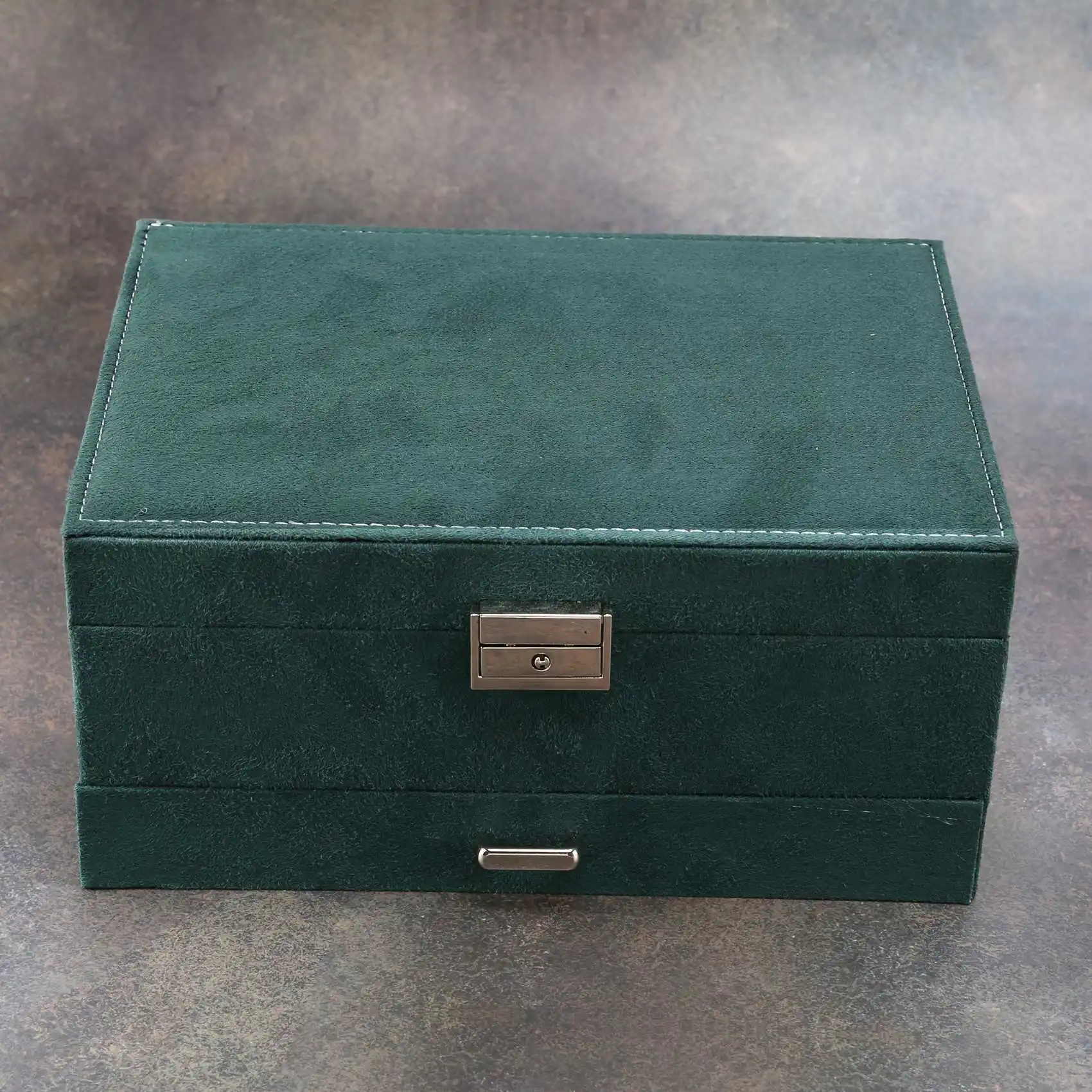 

ABWR-Three Layer New Vintage Flannel Jewelry Box Earrings Earrings Rings Necklace Jewelry Storage Box Dark Green