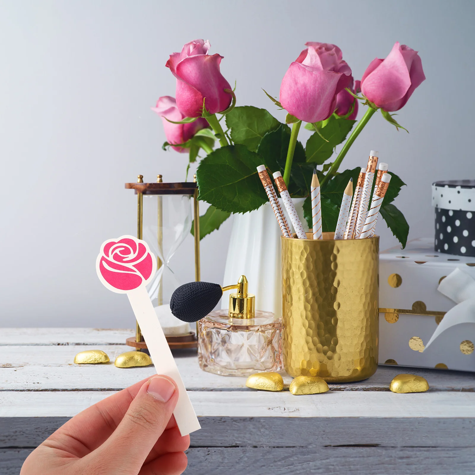 

50Pcs Fragrance Test Strips Perfume Scent Cards for Essential Oil Sampling Aromatherapy Paper Scent Testing Card Compact Rose