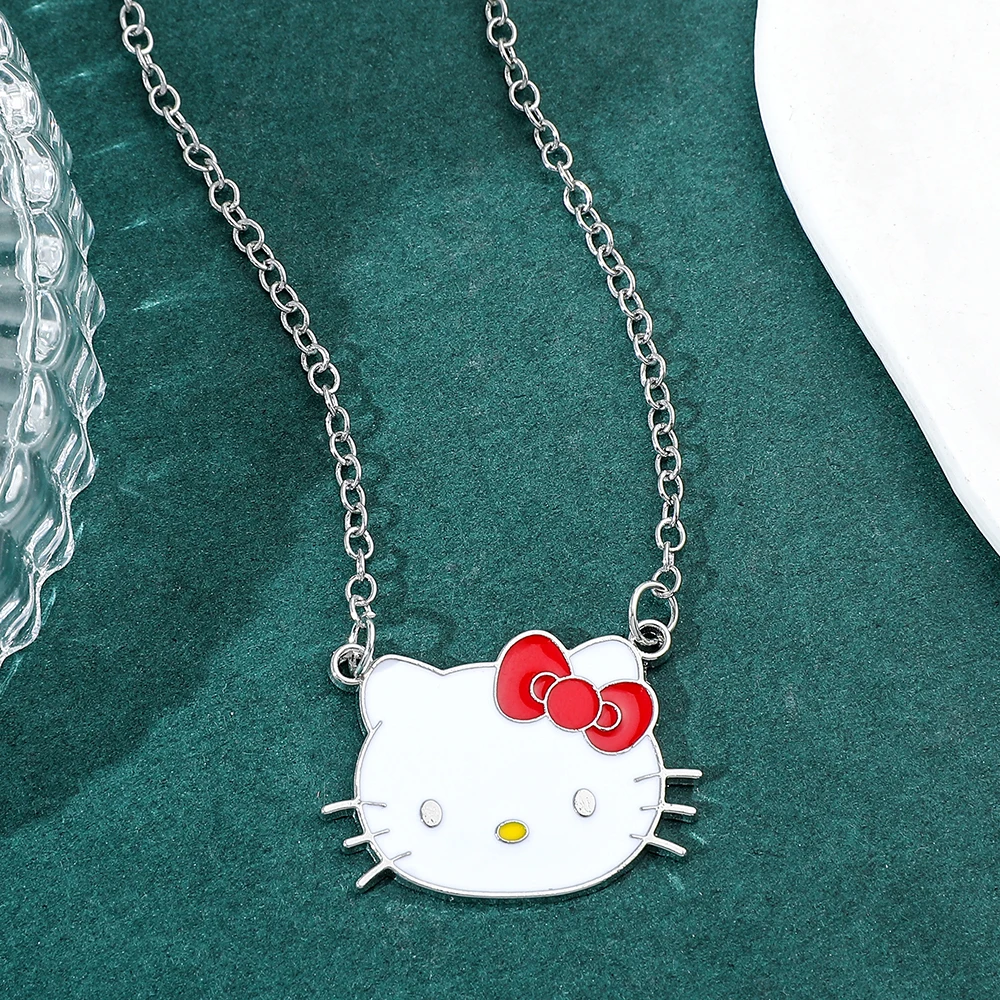 Anime Sanrio kotek naszyjnik kreskówka śliczna figura kotek biały metalowa plakietka naszyjnik dla dziewczynki Kawaii akcesoria biżuteria prezenty